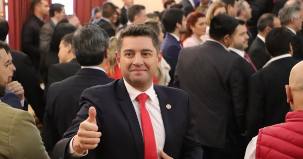 La oposición aputa a Alliana por el plan para sacar a Kattya del Senado