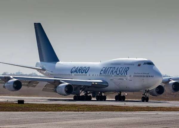 Confiscado avión iraní, bajo sospecha de espionaje, parte rumbo a Estados Unidos - Mundo - ABC Color
