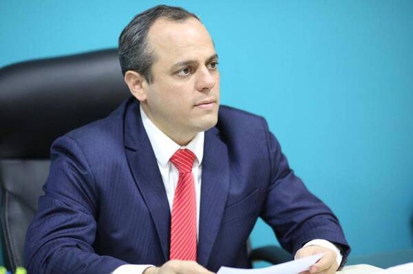 Contralor niega publicación en la que rechaza pérdida de investidura de Kattya González - ADN Digital