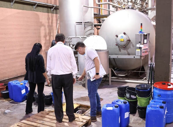 Comuna investiga presunta contaminación de un arroyo - La Clave