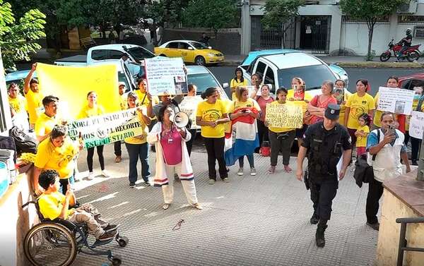 Salud: denuncian la utilización de insumos de baja calidad en pacientes con espina bífida - Nacionales - ABC Color