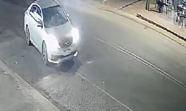 Escracharon a pareja que comió asadito y huyó sin pagar