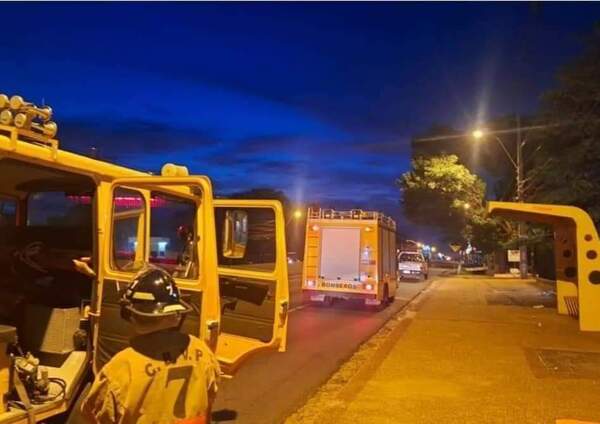 Ocho personas asistidas tras la fuga de amoniaco en una planta de pollos en Capiat谩 - Revista PLUS