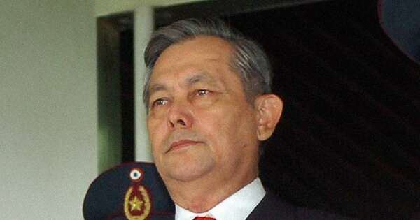 La Nación / Confirman fallecimiento de excomandante y exministro José Key Kanazawa