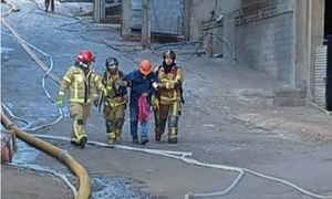Rescate exitoso en incendio de edificio en Ciudad del Este - Noticiero Paraguay