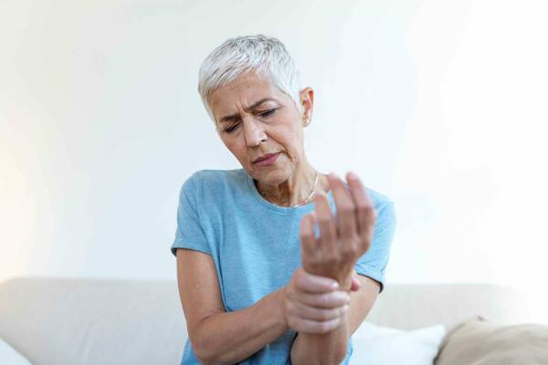 La artritis reumatoide: ¿a que llamamos remisión y cómo podemos alcanzarla?