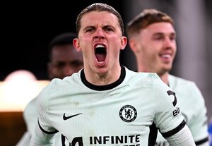 Versus / Chelsea sella en el tiempo añadido la remontada ante el Crystal Palace