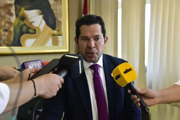 Juez dicta el arresto domiciliario para vicedecano de Medicina de la UNA - Policiales - ABC Color