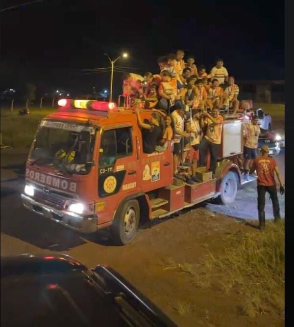 Con gran caravana recibieron a la selección de Amambay, campeón del Interligas Sub 13