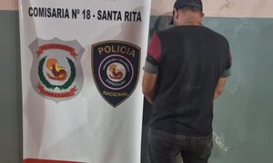Detienen a despechado que saltó muralla, ingresó a la casa de su ex y rompió blindex