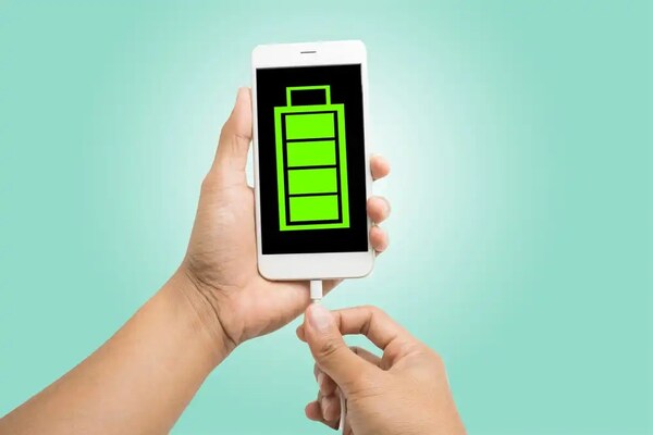 ¿Chau a los cargadores? Diseñan batería nuclear para celulares | Telefuturo