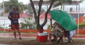 La Nación / Anuncian lluvias con tormentas eléctricas