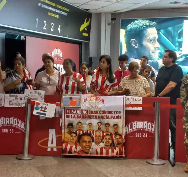 ¡Los campeones preolímpicos ya están en tierra guaraní! | 1000 Noticias