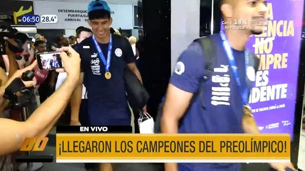 Cálida recepción a los campeones del Preolímpico - Noticias Paraguay
