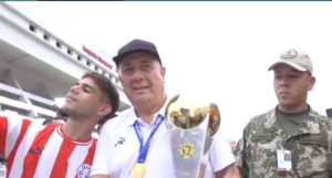 Versus / Jara Saguier: “Todo le debemos a este plantel”
