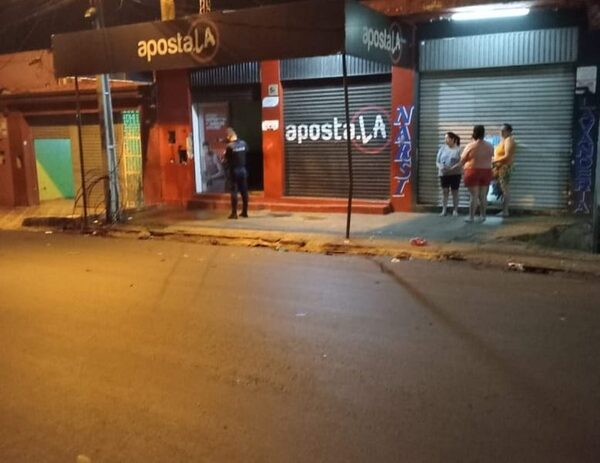 Asaltan local en San Rafael
