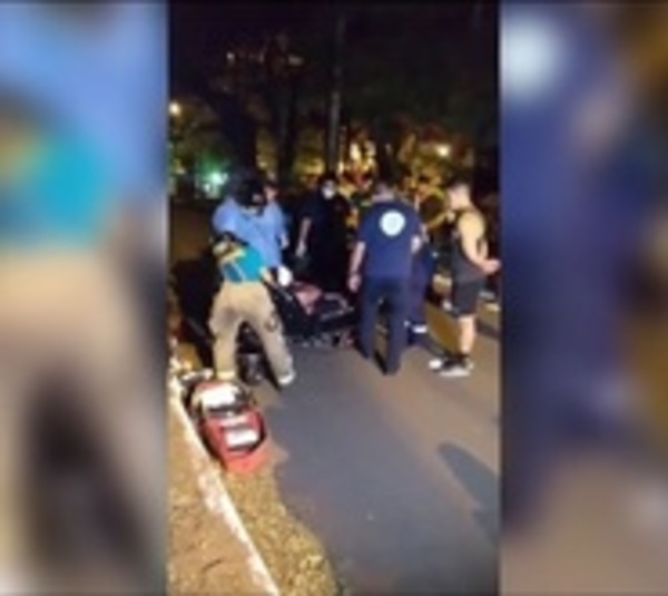 Entre cuatro asaltaron y balearon a una joven en Sajonia - Paraguay.com
