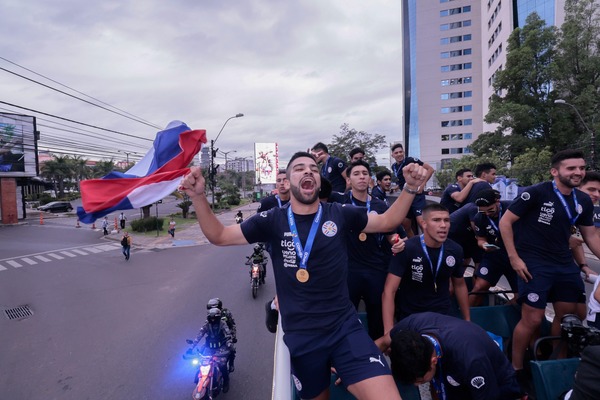Los Campeones ya están en su tierra - .::Agencia IP::.
