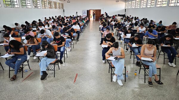 Ya están disponibles los resultados del examen para acceder a las Becas del Gobierno - .::Agencia IP::.