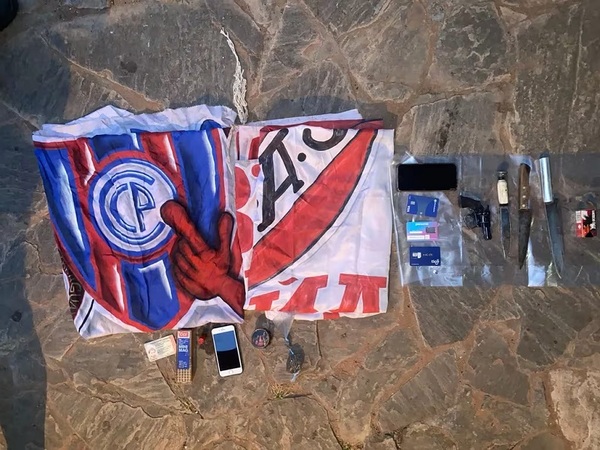 En allanamientos simultáneos se incautaron armas y drogas - La Tribuna