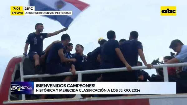 Video: Los campeones y olímpicos llegaron al país - ABC Noticias - ABC Color