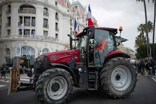 Agro francés advierte con nuevos bloqueos, con el acuerdo con Mercosur en la mira - Mundo - ABC Color