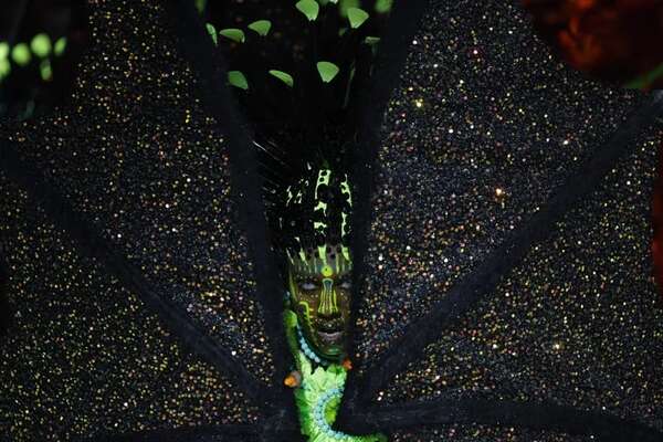 Despliegue apoteósico en el Carnaval de Brasil: las fotos más espectaculares - Mundo - ABC Color