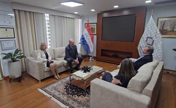 Fiscalía paraguaya y gobierno canadiense trabajan en fortalecer la capacidad investigativa - Portal Digital Cáritas Universidad Católica