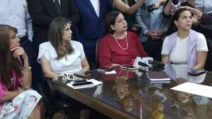 Consolidan nuevo bloque opositor para hacer frente a mayoría cartista | 1000 Noticias