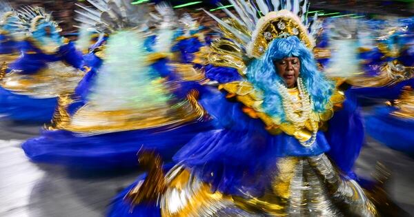 La Nación / Carnaval de Río mueve USD 1.000 millones
