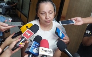 Senadora Yolanda Paredes afirma que “Senadores Excruzada” se prestan como “prostitutas”