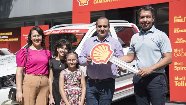 Shell Lubricantes entregó la camioneta Maxus 0 km al ganador de la promoción