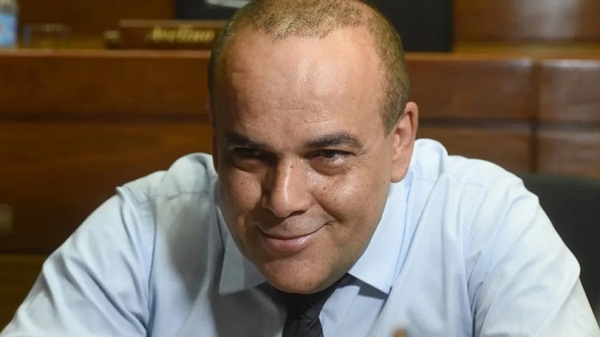 Basilio Núñez reconoce que "hay un equipo que trabaja" en la destitución de Kattya - Noticias Paraguay
