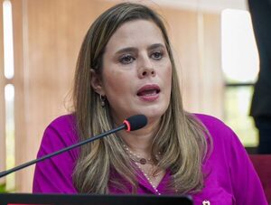Presentan pedido de pérdida de investidura contra Kattya González · Radio Monumental 1080 AM
