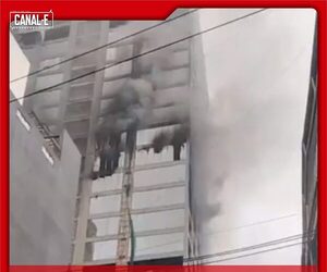 PASARON 24 HORAS Y AÚN SIGUEN TRABAJANDO PARA CONTROLAR FUEGO EN EDIFICIO DE CDE