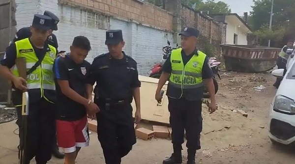 Capturan a implicado en asalto armado en parque de Asunción