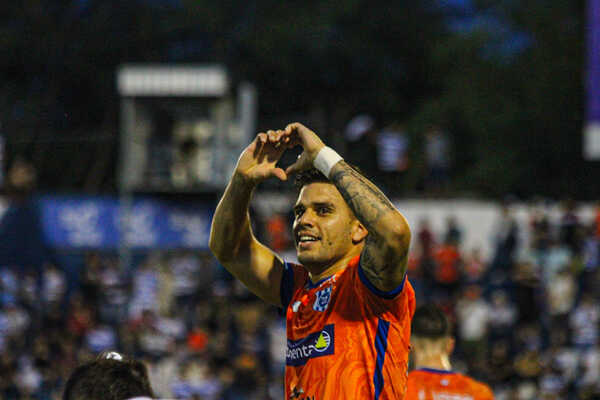 ¡El Tribunal otorgó al 2 de Mayo los puntos del partido suspendido ante Cerro Porteño! - Oasis FM 94.3