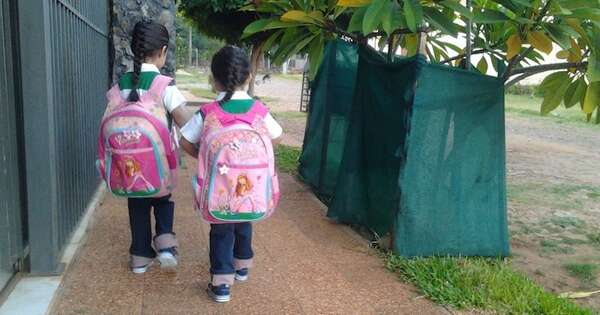 La Nación / Inicio de clases: recomiendan que alumnos no lleven demasiado peso en sus mochilas