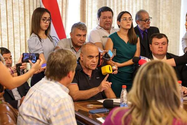 Video: lo que decían antes quienes hoy apoyan la destitución de Kattya - Política - ABC Color