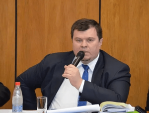 Dionisio Amarilla explica las causales para pedir el pedido de investidura de Kattya González · Radio Monumental 1080 AM