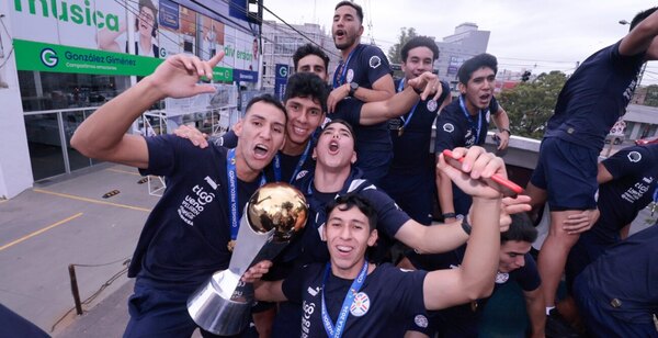 Versus / La caravana de la gloria: Así gozaron los campeones