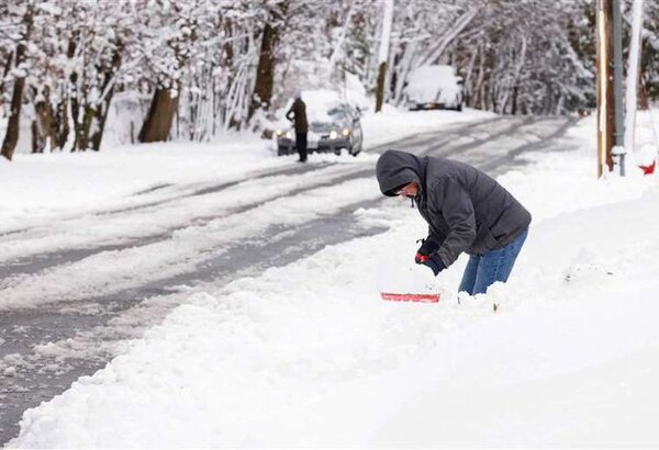 Vuelos cancelados y caos de transporte por tormenta de nieve en Nueva York