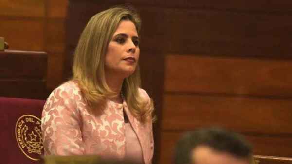 ¿Quiénes firmaron el libelo acusatorio contra Kattya González?