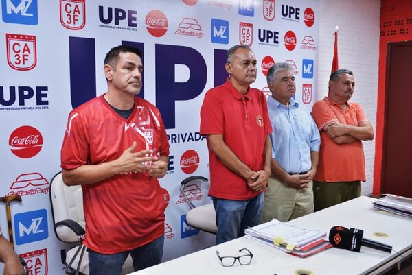 Presidente del “3” expone a DT estando cerca de quedar fuera