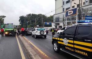 Conductor muere tras desvanecerse en plena ruta •