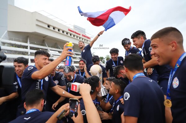 Versus / El tremendo mensaje con dedicatoria de Iván Leguizamón, campeón con la Albirroja