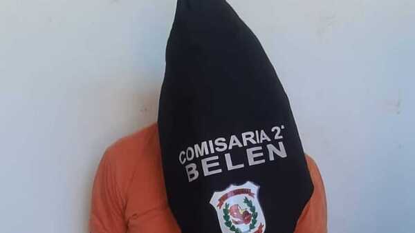 Detienen a hombre por atropellar comisaría y causar daños
