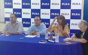 Expulsan a senadores liberocartistas del PLRA por impulsar pérdida de investidura de Kattya González - Política - ABC Color