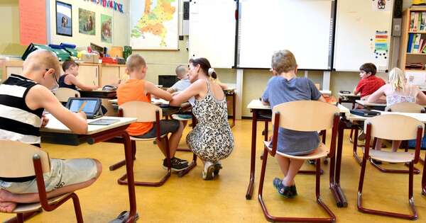 La Nación / Entre G. 8 y G. 38 millones cuesta ingresar a algunos colegios privados
