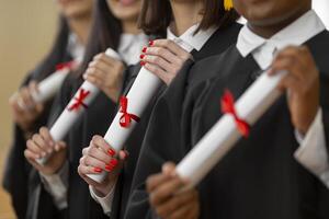 Inversión en capital humano: Conocé las condiciones y requisitos para acceder a las becas para maestrías y doctorados en Paraguay - MarketData